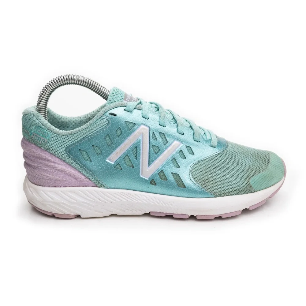 NEW BALANCE FuelCore Running shoes size 5